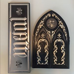Kat Von D Saint & Sinner/Metal Matte palette set